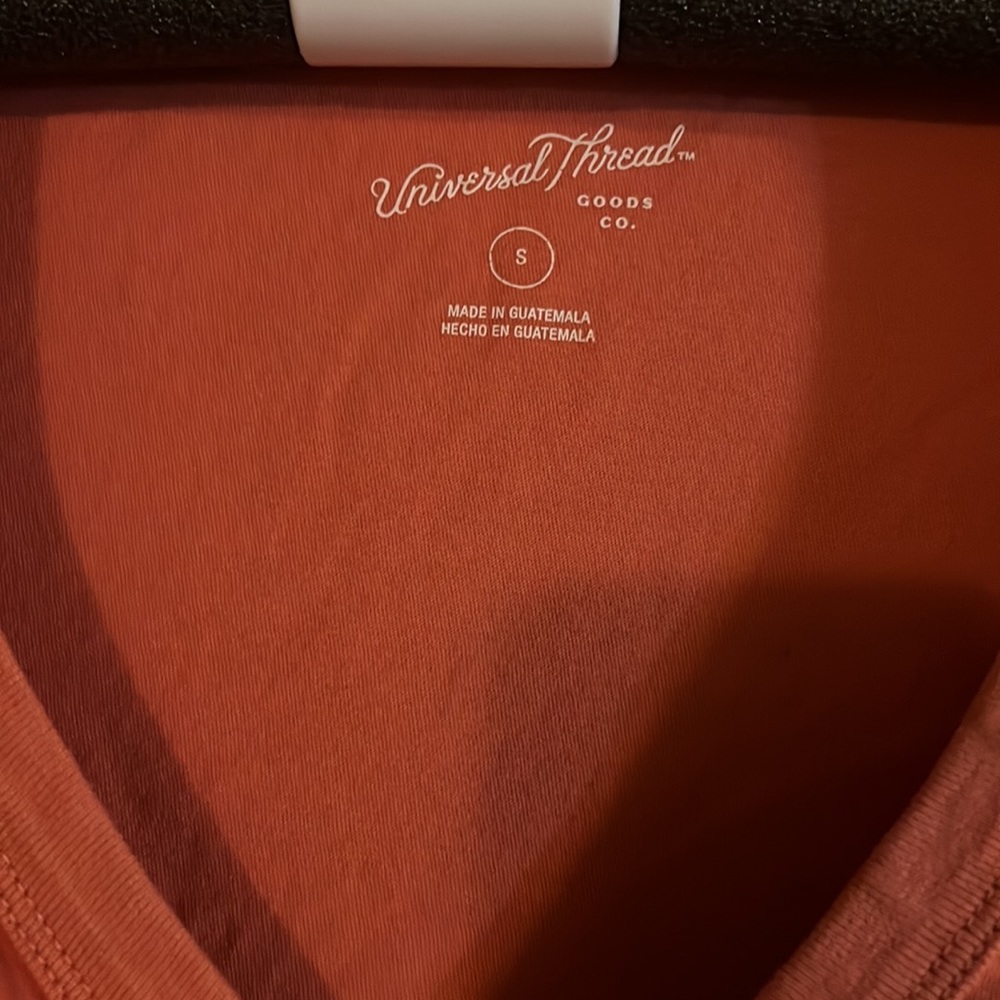 Universal Thread small shirt - Picture 2 of 3